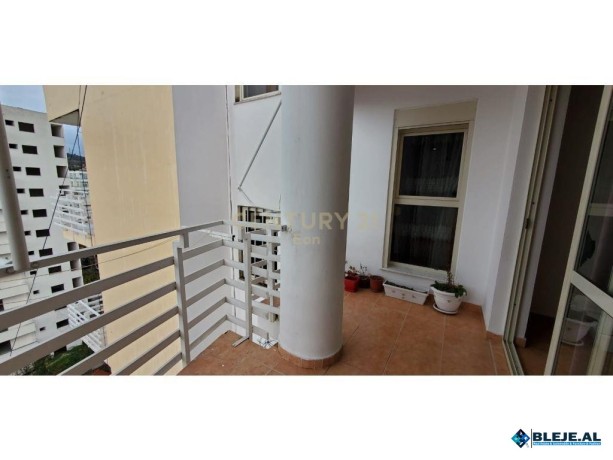 shitet-apartament-prane-shkolles-eftali-koci-big-0