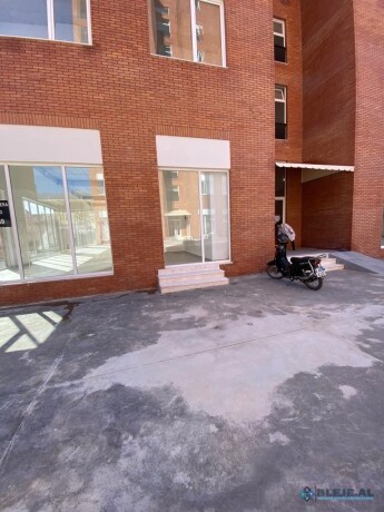 prane-shkolles-eqrem-cabej-tirane-big-6