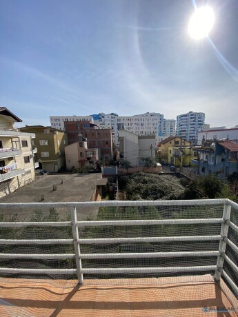 prane-shkolles-vace-zela-tirane-big-11