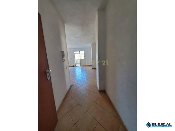 shitet-apartament-11-prane-drejtorise-se-policise-durres-big-2