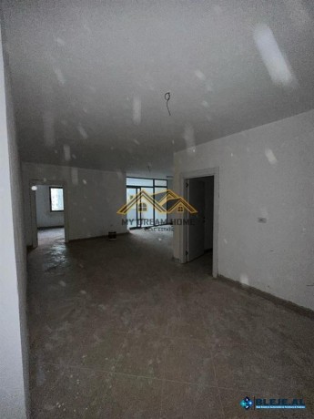 shitet-apartament-21-tek-kopleks-jedas-qender-durres-big-4