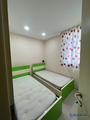 prane-ish-fusha-aviacionit-tirane-big-3