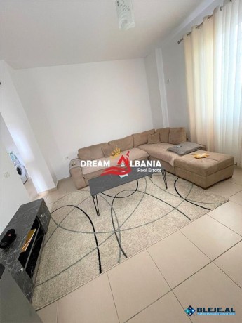 jepet-me-qera-apartament-11-tek-5-maj-prane-concord-center-big-0