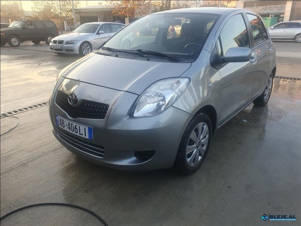 toyota-yaris-10-benzin-big-0