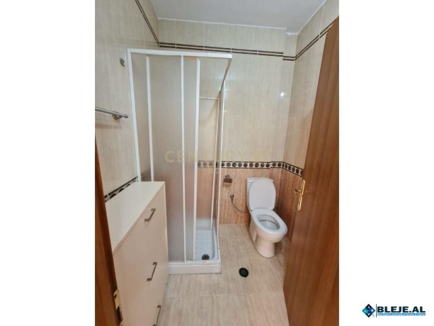 jepet-me-qira-apartament-212-ne-durres-pamje-deti-big-5