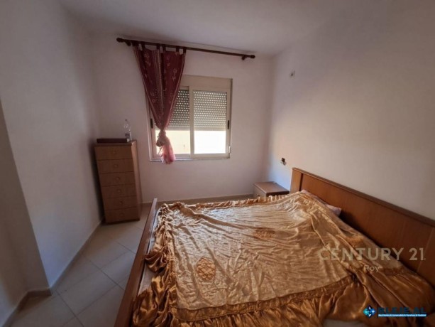 shitet-apartament-11-te-shkembi-kavajes-big-4