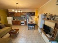 jepet-me-qira-apartament-11-ne-hekurudha-me-pamje-nga-deti-small-0