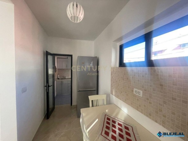 jepet-me-qira-apartament-11-prane-shkolles-eftali-koci-big-4