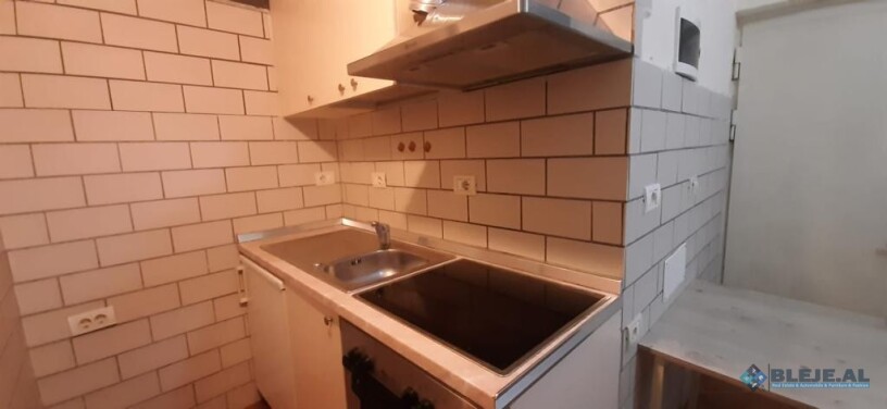 rruga-gjon-mhilli-tirane-big-1