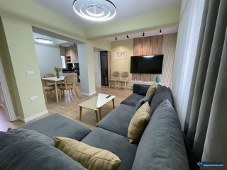 Shitet Apartament 2+1 Tek Rruga Bardhyl (ID B121141) Tirane