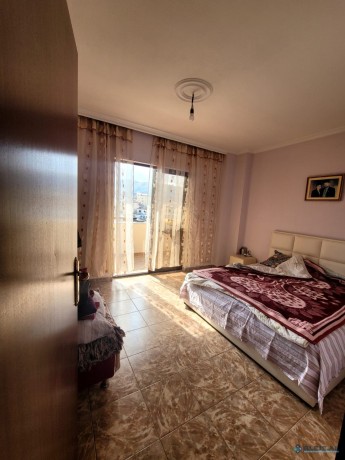 shitet-apartament-21-poshte-pallatit-me-shigjeta-tirane-big-3