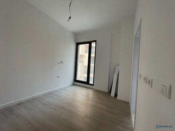 apartament-21-me-qerashitet-prane-lake-view-residences-tirane-big-5