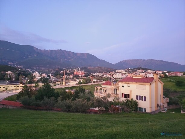 pran-ish-uzines-autotraktore-tirane-big-4