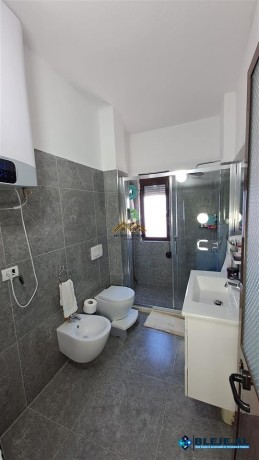 shitet-apartament-212-ne-durres-big-4