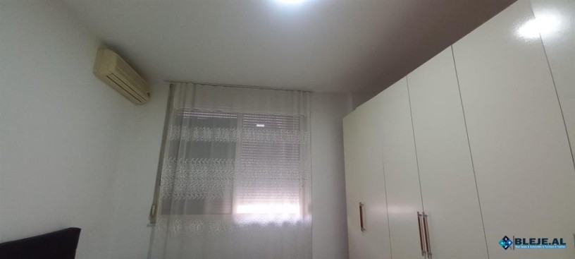 jepet-me-qera-apartament-21-te-poliklinika-big-1