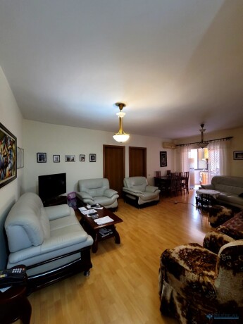 shitet-apartament-21-prane-shkolles-fenix-tirane-big-0