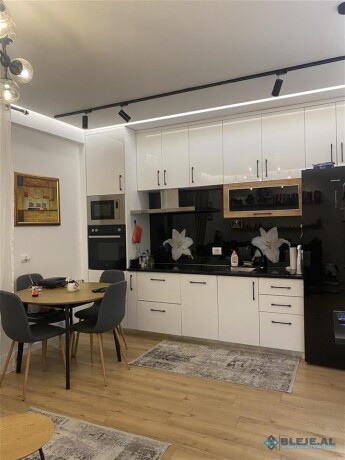 super-apartament-komod-11-me-qera-tek-kopeshti-zologjik-tirane-big-0