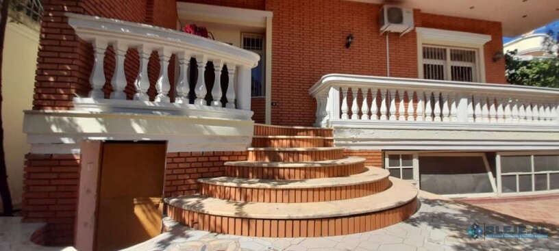 komuna-parisit-tirane-big-3