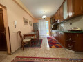 okazion-me-qera-212-ne-mes-blloku-650-euro-tirane-small-1