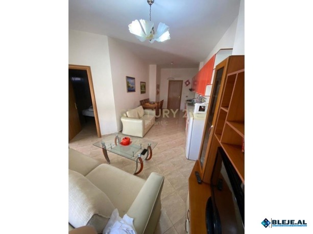 shitet-apartament-21-ne-plazh-durres-big-0