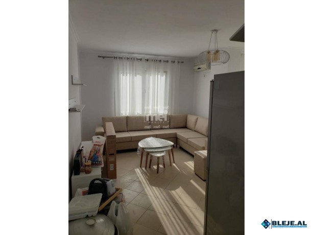 shitet-apartament-11-tek-shkembi-kavajes-big-3