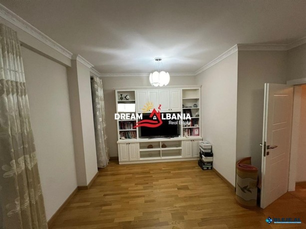 apartament-11-me-qera-ne-yzberisht-prane-kmy-se-big-3