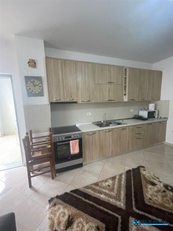 qera-apartament-11-komuna-e-parisit-tirane-big-0