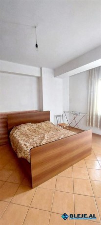 jepet-me-qera-apartament-11-prane-hotel-empireplazhdurres-big-2