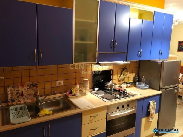 shitet-apartament-11-ne-shkemb-te-kavajes-big-4