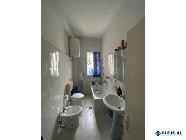 shitet-apartament-21-ne-shkozet-durres-big-0