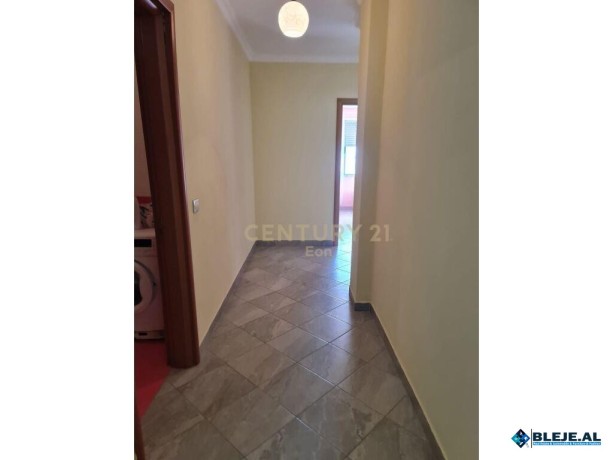 jepet-me-qira-apartament-21-ne-plazh-pamje-deti-big-3