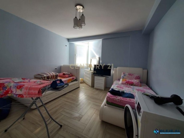 jepet-me-qira-apartament-me-pamje-deti-312-big-6