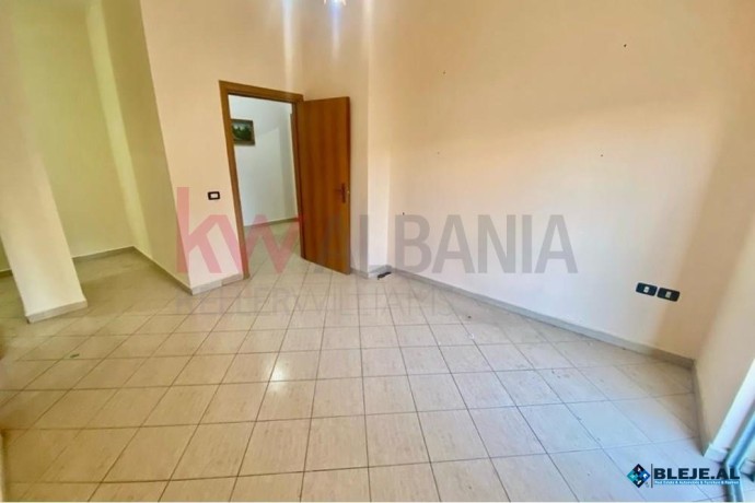 apartament-21-ne-shitje-tek-hoxha-tahsim-big-0