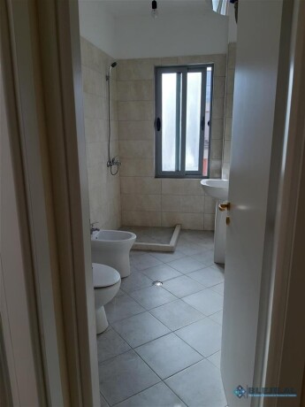 shitet-apartament-21-ne-zonen-e-freskut-tirane-big-3