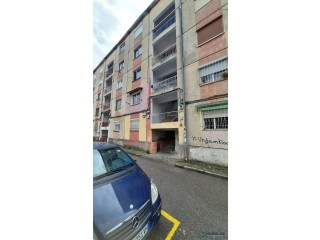 Shitet Apartament 1+1 afer Shkolles se Bashkuar, Tirane