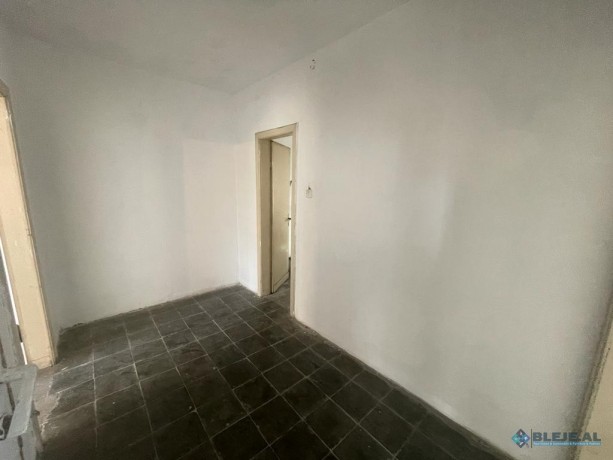 shitet-apartament-11-afer-shkolles-se-bashkuar-tirane-big-3