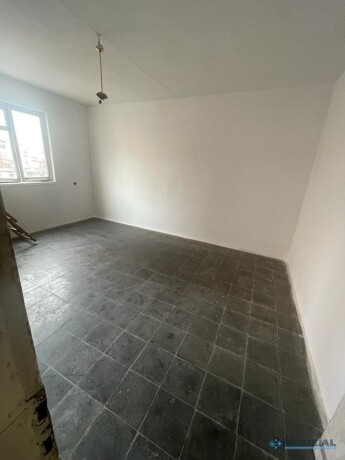 shitet-apartament-11-afer-shkolles-se-bashkuar-tirane-big-8