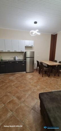 jepet-me-qera-11-tek-mine-peza-tirane-big-2