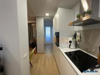 Shitet, Apartament 2+1, Rruga Kavajes , Tirane