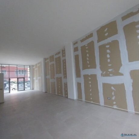 shitet-njesi-biznesi-ne-don-bosco-tirane-big-1