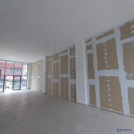 shitet-njesi-biznesi-ne-don-bosco-tirane-big-4