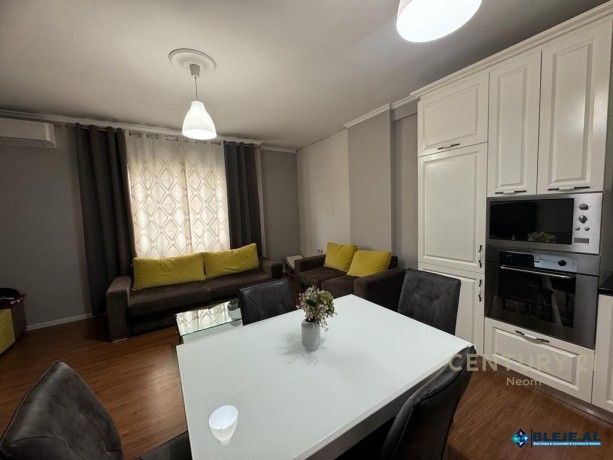 japim-me-qera-apartament-11-te-vila-l-ne-astir-big-3