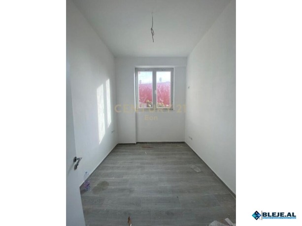 shitet-apartament-21-pamje-deti-vila-e-zogut-durres-big-2