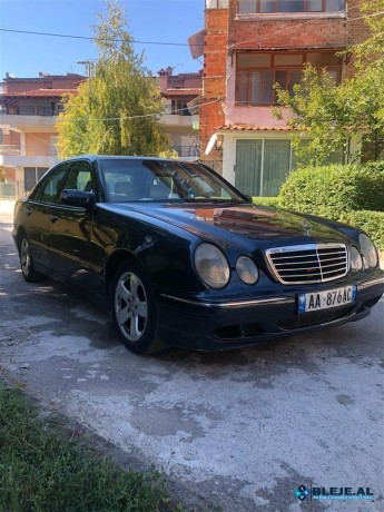 mercedes-benz-e270-avantgarde-big-0