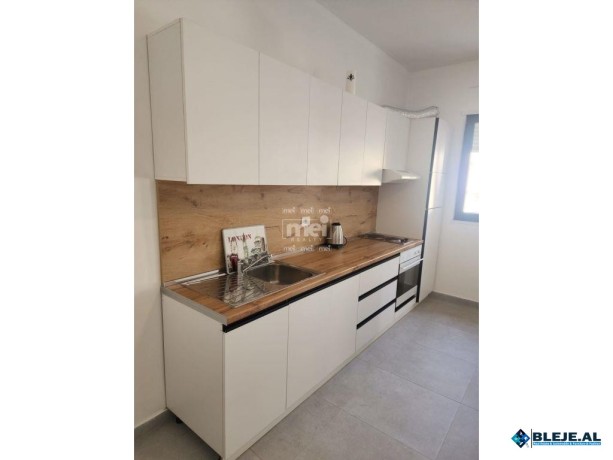 jepet-me-qira-apartament-11-tek-vollga-big-2