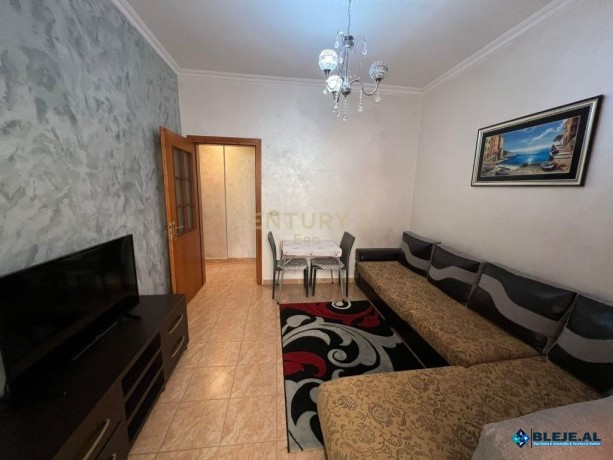 jepet-me-qera-apartament-11-ne-plazh-vije-e-pare-me-detin-big-1