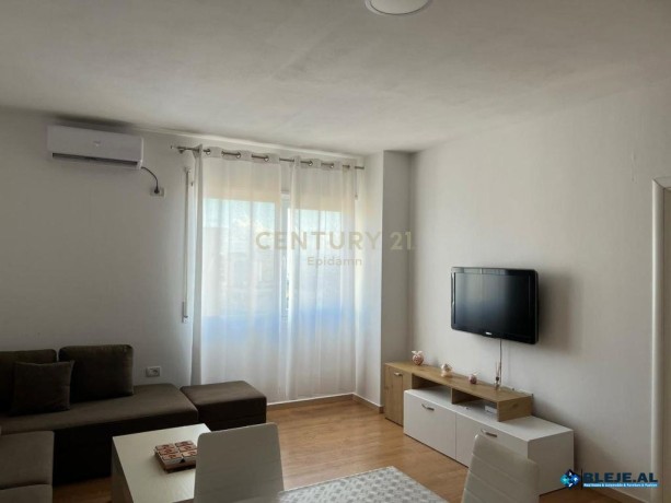 jepet-me-qira-apartament-11-tek-shkembi-kavajes-big-5