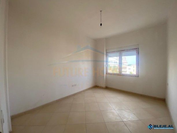 shitet-apartament-21-tregu-i-madhdurres-big-0