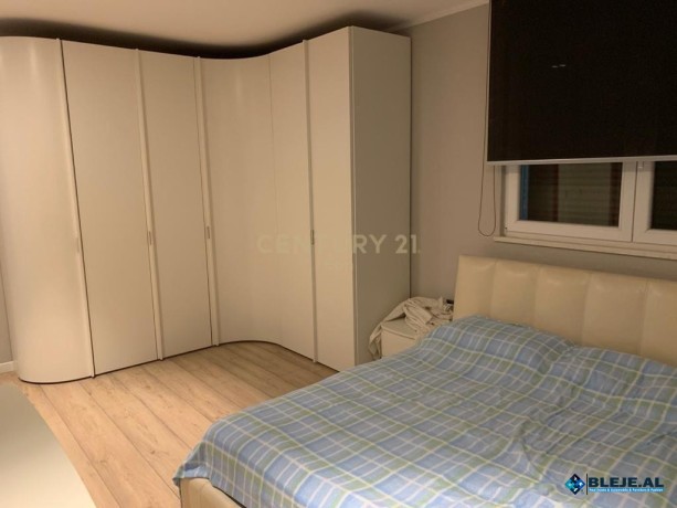 jepet-me-qira-super-apartament-312-me-pamje-deti-ne-vollga-big-4