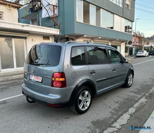 volkswagen-cross-touran-20-tdi-automat-2010-big-0